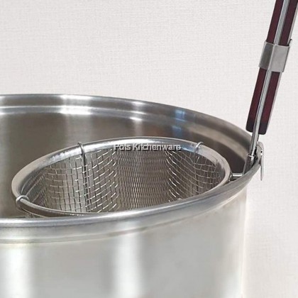 Toffi 4.5/5.5inch Stainless Steel Noodle Drainer Pasta Strainer Tapis Mee Penapis Mee 不锈钢木柄面条过滤器 - K0035M